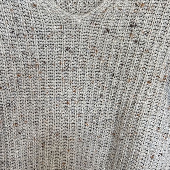 Abound Sweater - Picture 3 of 5